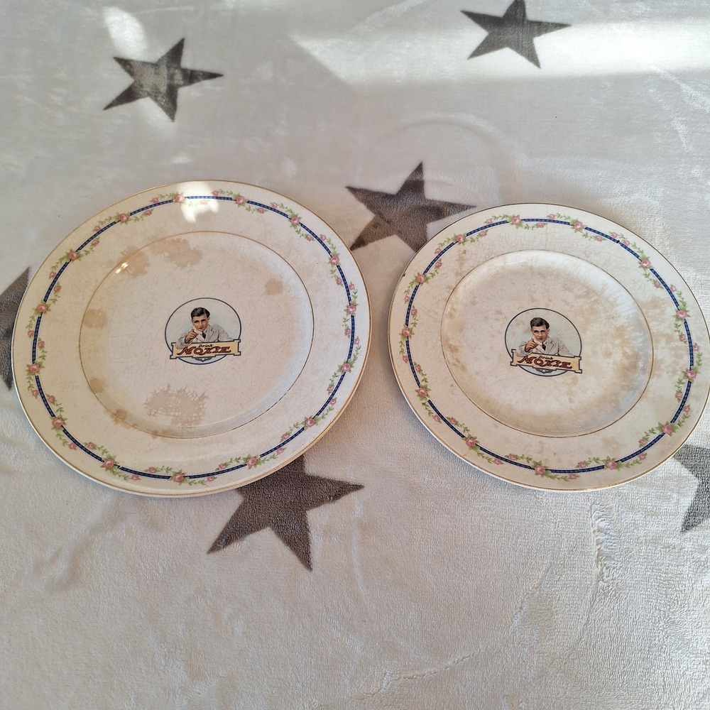 Vintage Set of‎ 2 Moxie Advertising 9.5 & 8.5 inch Plates With The Moxie Man